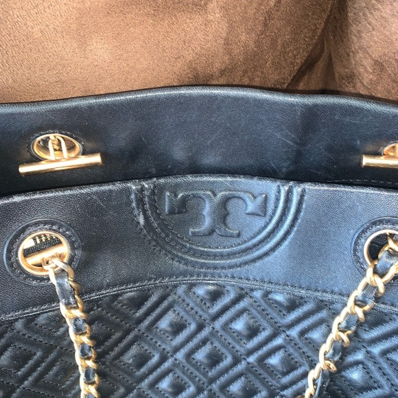 Tory Burch Fleming Tote! VERY GOOD condition - Picture 5 of 7